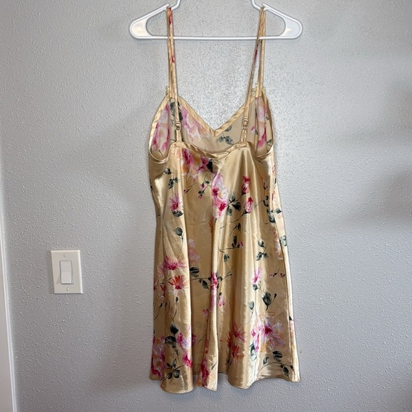 Delicates Cream Floral Satin Mini Nightgown Slip Dress Size Large - Picture 6 of 6
